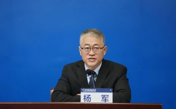 豪门国际集团：保障抗疫药品24小时生产，四家连锁药店全力保供